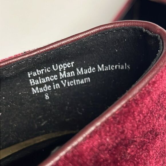 Amelia Grace Deep Red Pointed Toe Slip-On Velvet Flats- Size 8 - Picture 11 of 16